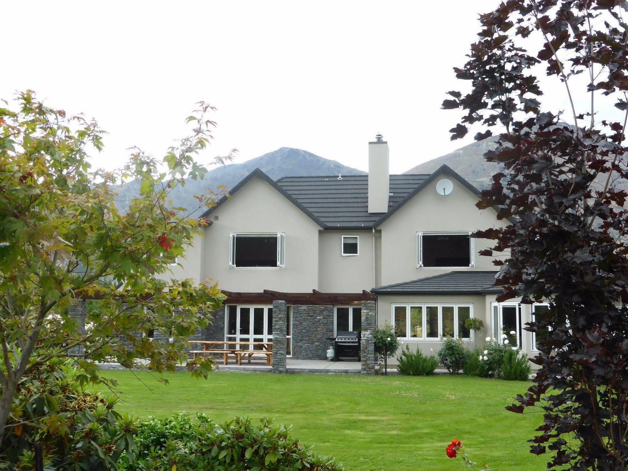 Queenstown Country Lodge Lake Hayes エクステリア 写真
