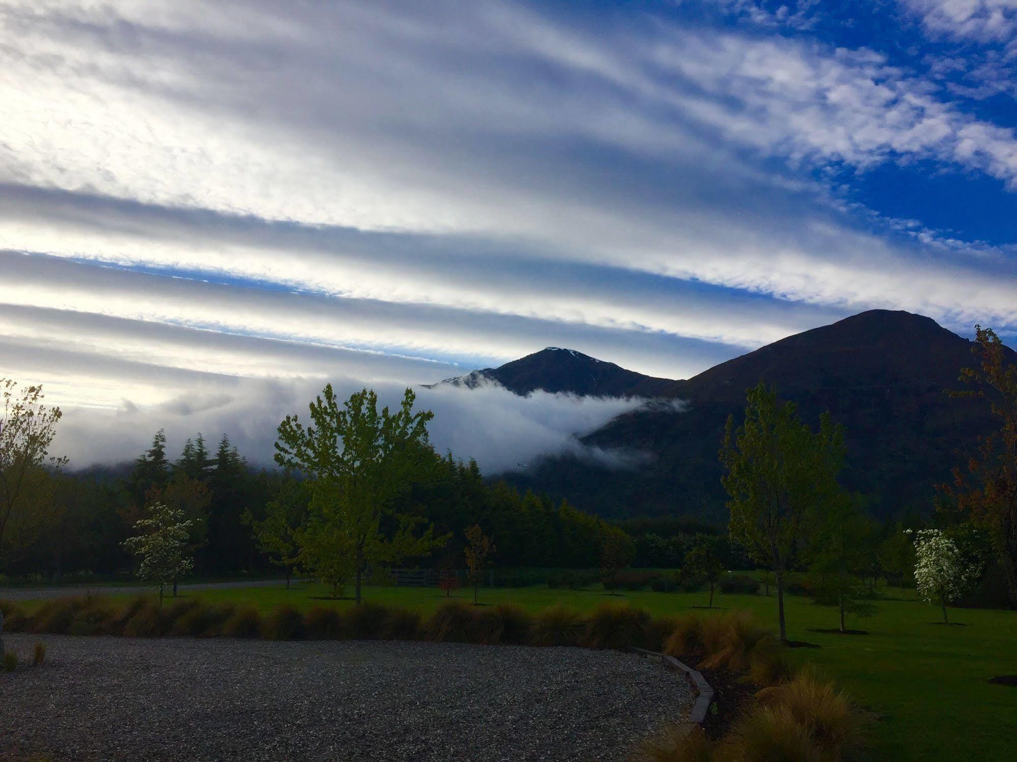 Queenstown Country Lodge Lake Hayes エクステリア 写真